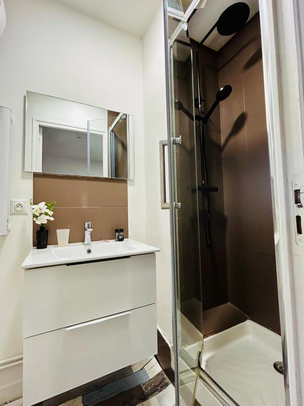 Dalikyda Le Brun Velours Stationnement Gratuit Appartement *